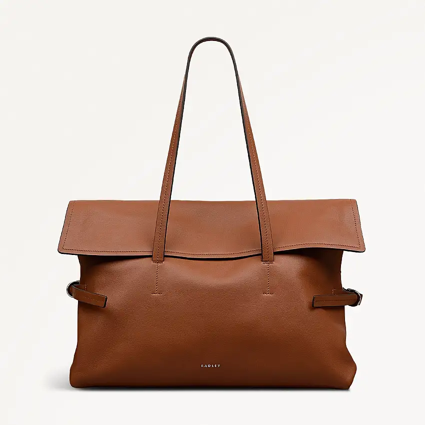 Fleet Street Medium Flapover Shoulder Bag in Toffee - 112188