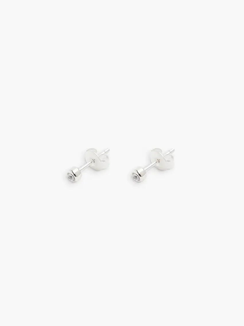 Oda Studs - Silver