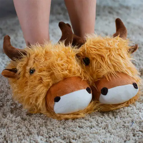 Highland Cow Fluffy 3D Novelty Slippers